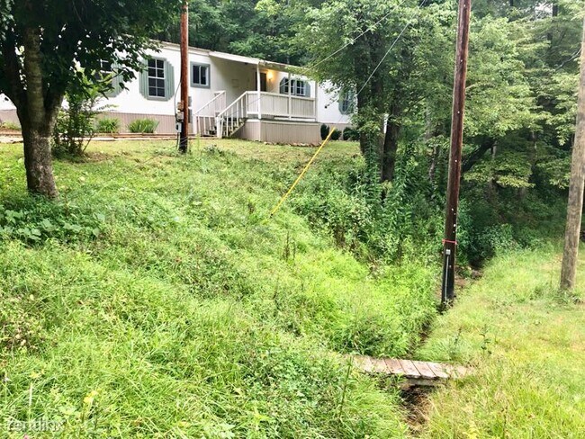 Building Photo - 3 br, 2 bath Mobile Home - 611 Maple Grove Rd