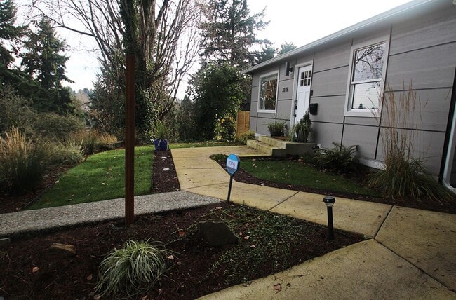 Building Photo - 3115 SW 97th St