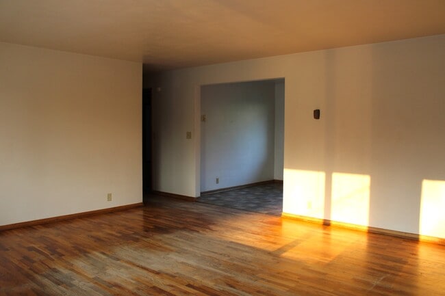 Foto del edificio - 406 Shady Ln