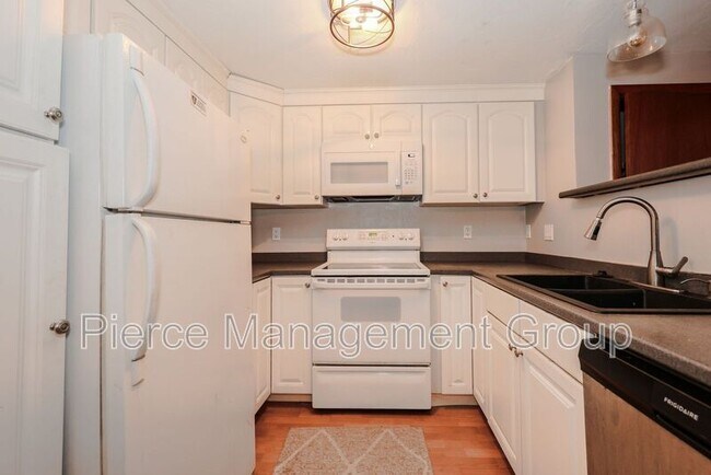 Foto del edificio - 9 Savage Ct