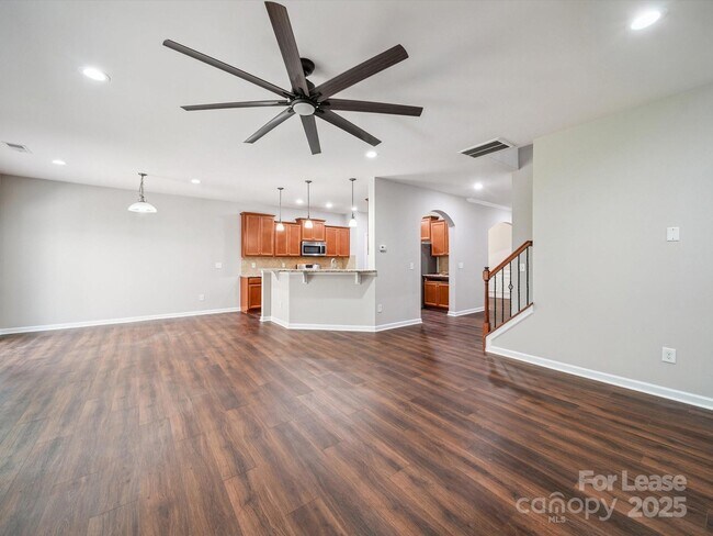 Foto del edificio - 10327 Rutledge Ridge Dr NW