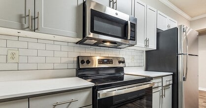 Building Photo - Towne Crossing Apartments