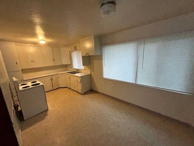 Foto del edificio - 16371 Avenue 256