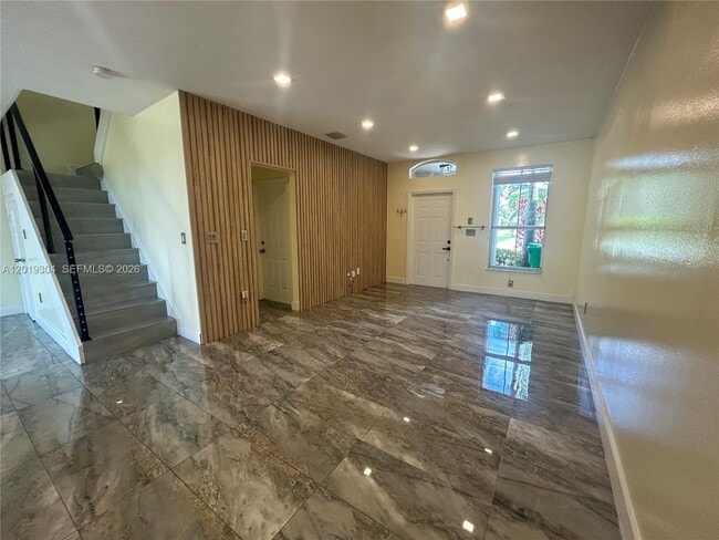 Foto del edificio - 254 Riverwalk Cir