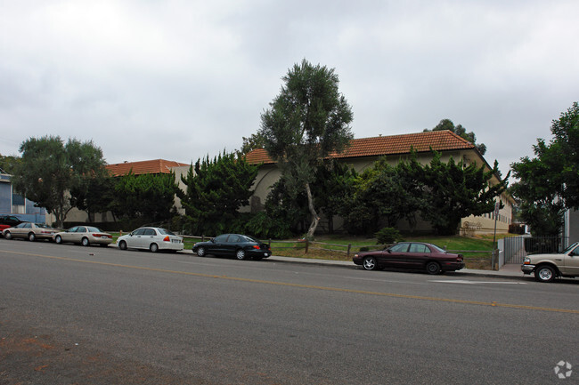 Building - Helix South Apartments