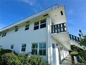 Building Photo - 2929 SE Ocean Blvd