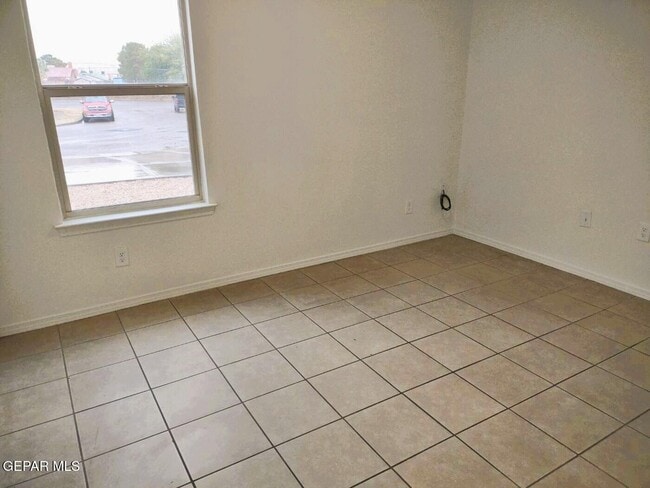 Foto del edificio - 9488 Landry McKee Ln