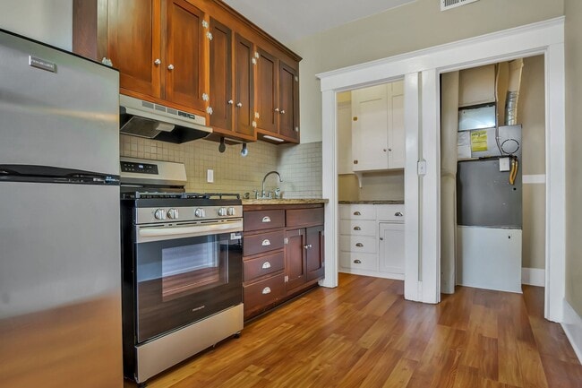 Interior Photo - The Schultz