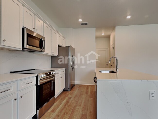 Foto del edificio - 6772 Atlantic Bch Ave