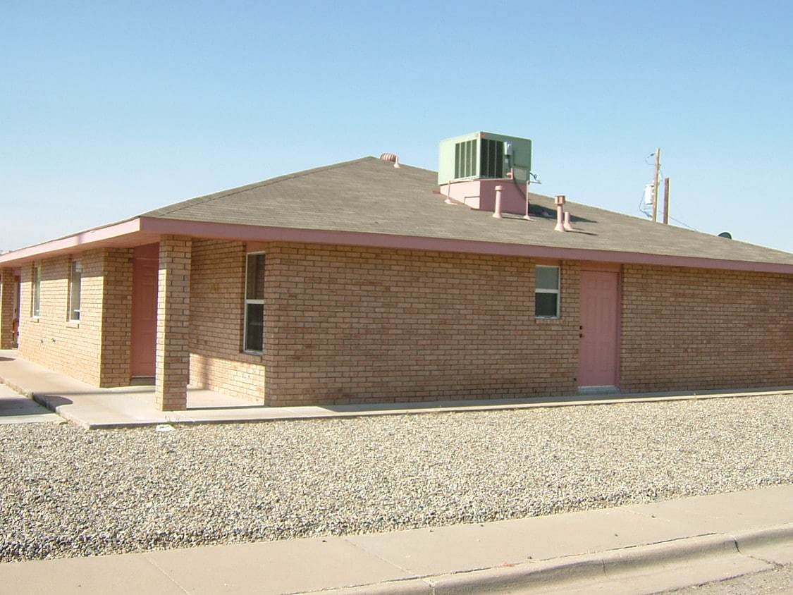 1111 Filmore Ave, Alamogordo, NM 88310 Townhome Rentals in Alamogordo