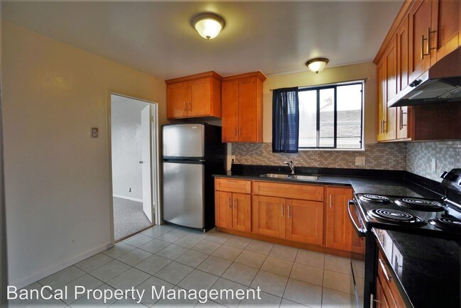 Building Photo - 68 Mayfield Ave