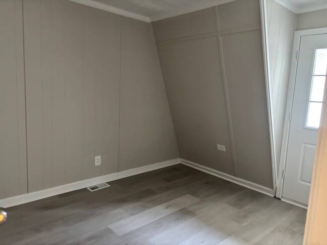 Building Photo - 328 Carter Rd