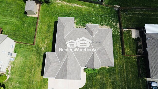 Building Photo - 1202 Ridge Tree Ln