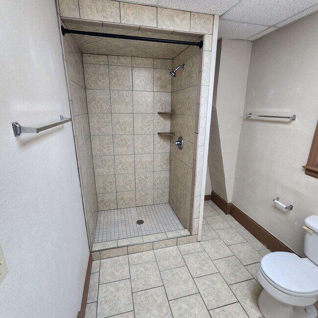 Foto del edificio - 102 Vermillion St