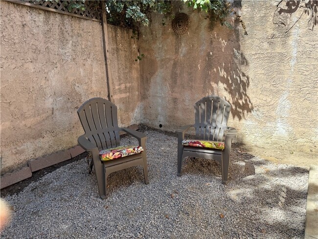 Foto del edificio - 2524 Ivan Hill Terrace