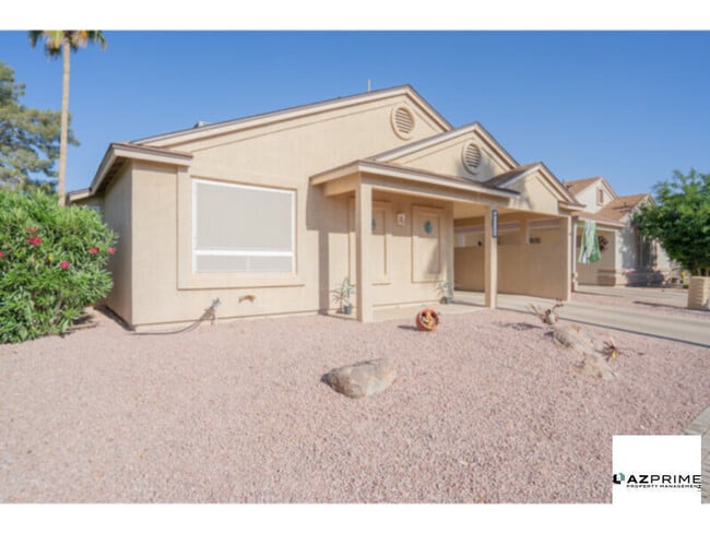 Building Photo - Exquisite 2/2 House in Sunbird Golf Resort...