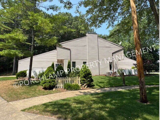 Foto del edificio - 17460 Dunewood Ct