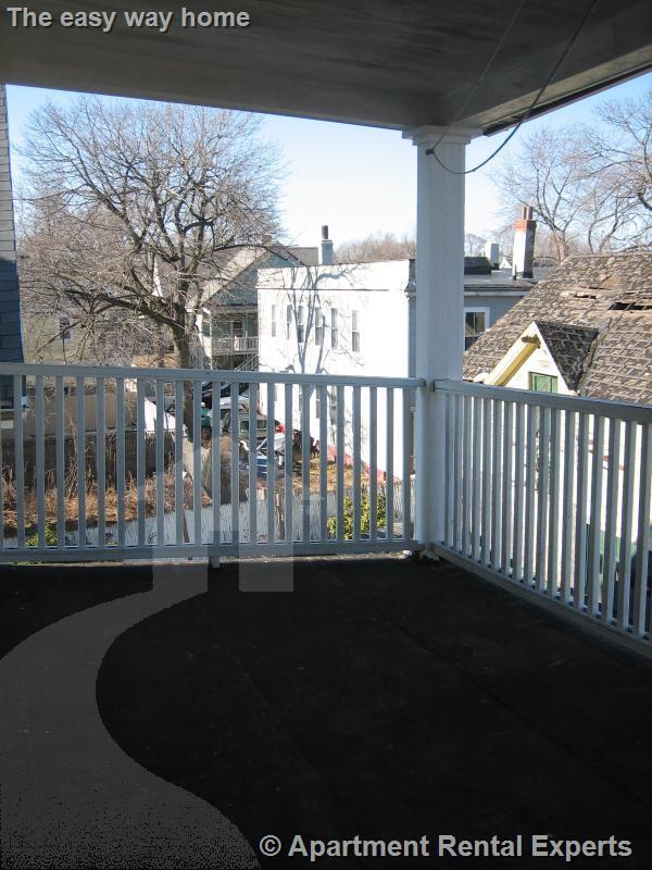 Building Photo - 110 Sharon St
