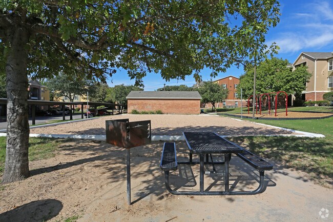 Área de pícnic - Copperstone Tech Ridge Apartments