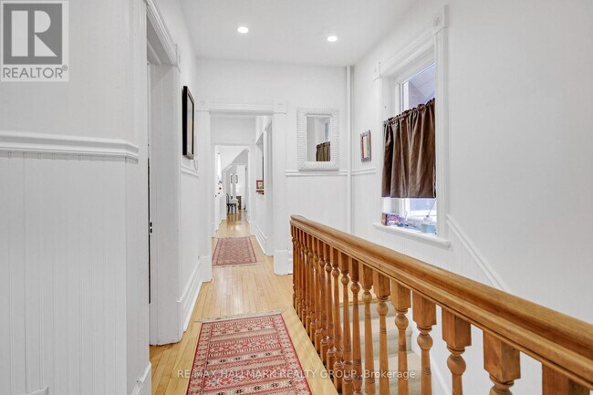 Photo du bâtiment - 50 Sweetland Ave