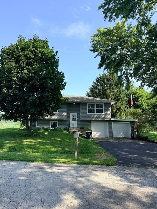 Building Photo - 6 Marlin Dr