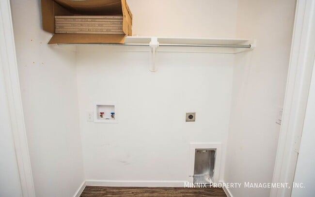 Building Photo - 2113 N Jayton Ave