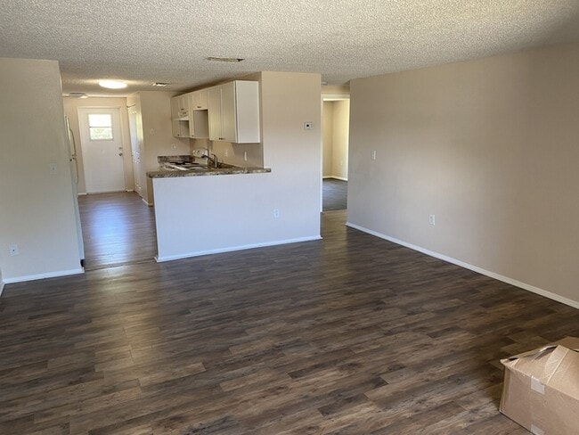 Building Photo - 4004 79th St W