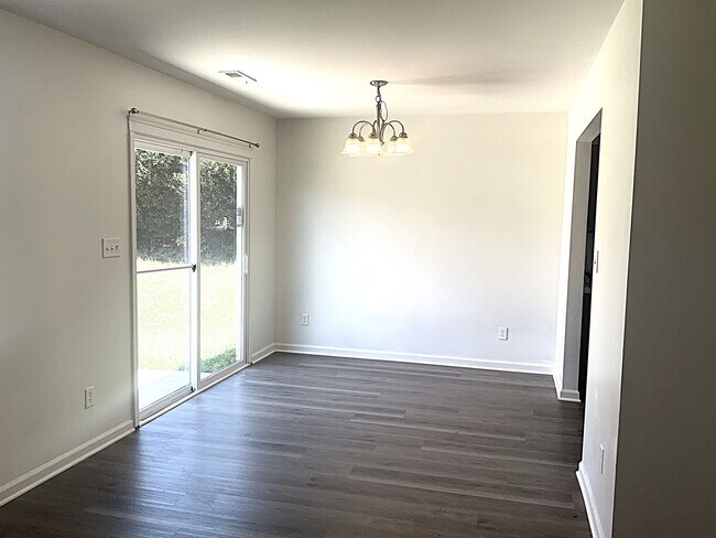 Foto del edificio - 1516 Clover Ridge Ct