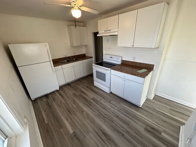 Foto del edificio - 1701 13th St W