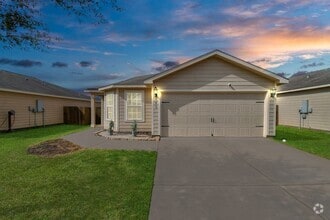 Building Photo - 985 Lake View Cir W