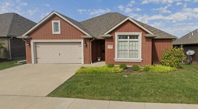 Building Photo - 1703 Trellis Ln