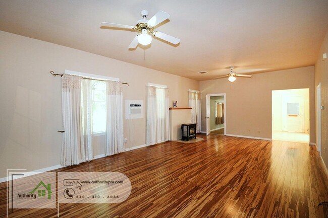 Foto del edificio - 2251 Howard St