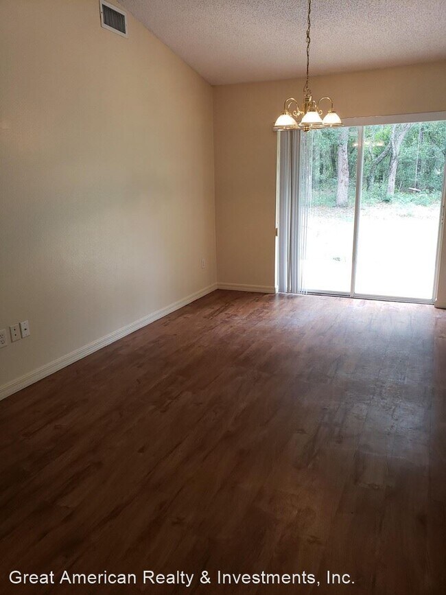 Building Photo - 3 br, 2 bath House - 3439 E Kennedy St