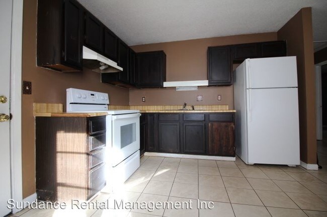 Foto del edificio - 704 Shady Lane Dr