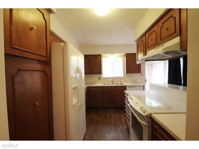 Building Photo - 9101 Rockcrest Cir