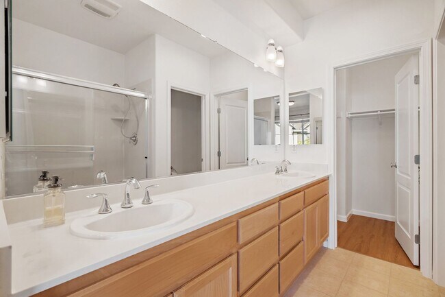 Building Photo - SPACIOUS LUXURY UNIT IN BERRYESSA NEAR SCE...