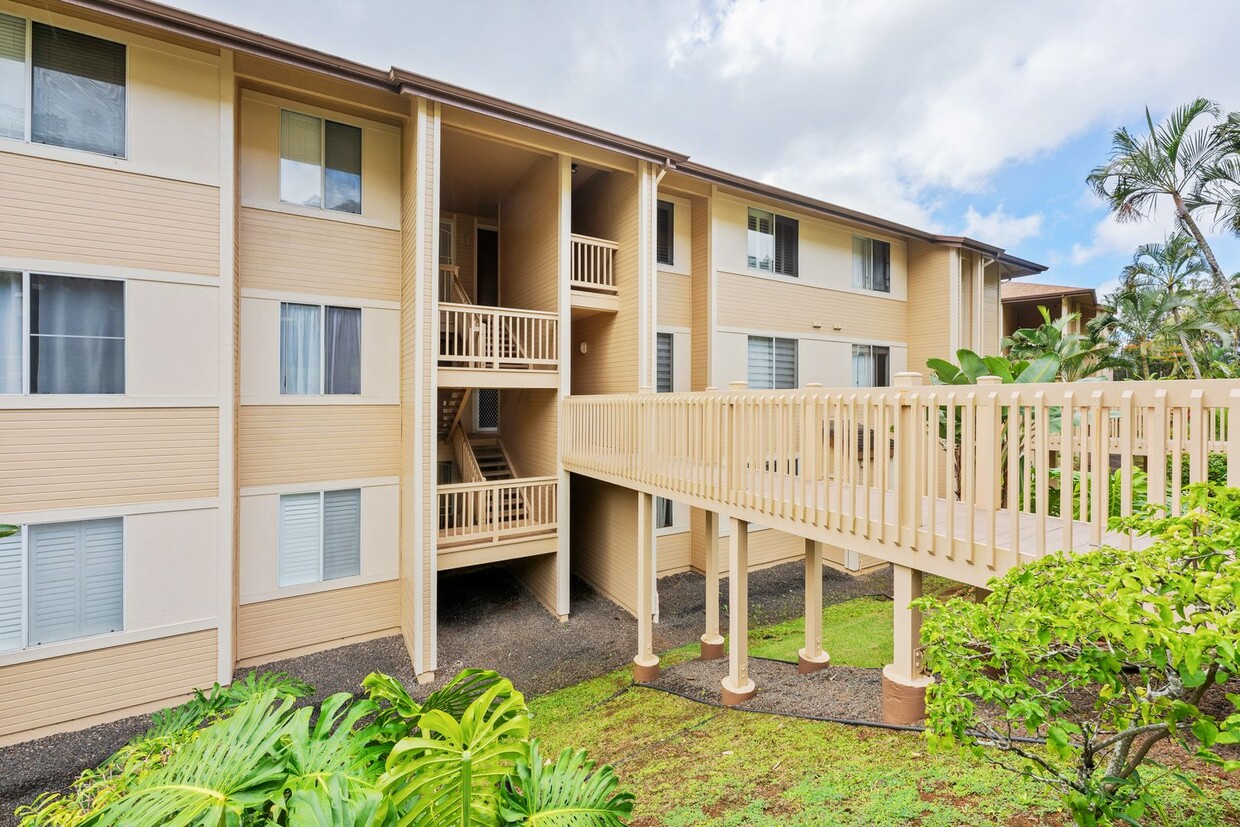 Primary Photo - large Mililani 2 bedroom townhouse