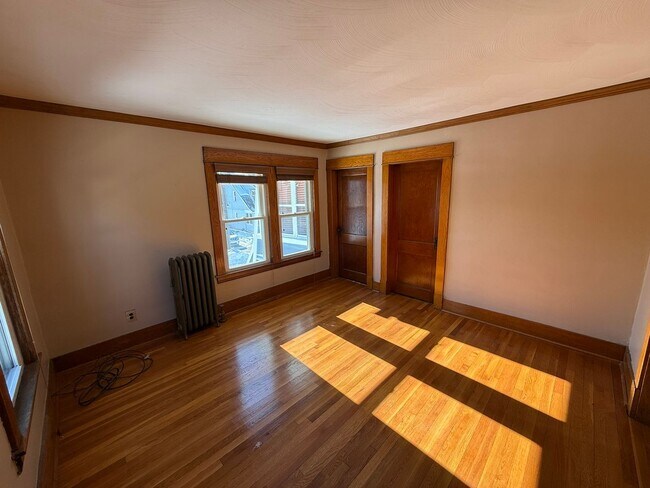 Foto del edificio - 99-101-101 Mooreland St