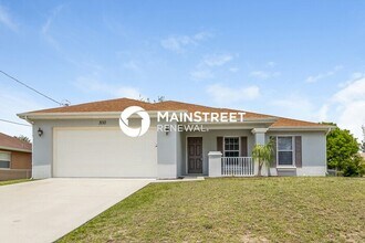 Building Photo - 3010 SW 11th Pl