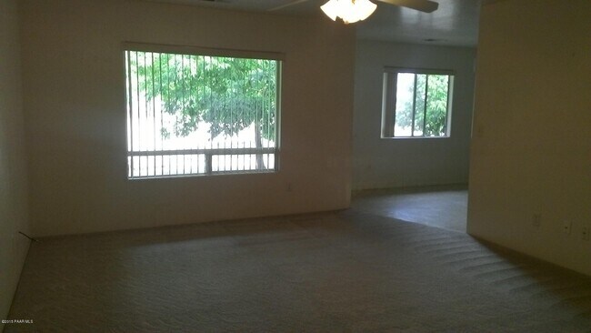 Foto del edificio - 4601 N Agua Fria Dr