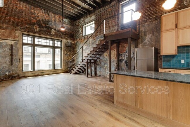 Foto del edificio - 124 Monroe Ave