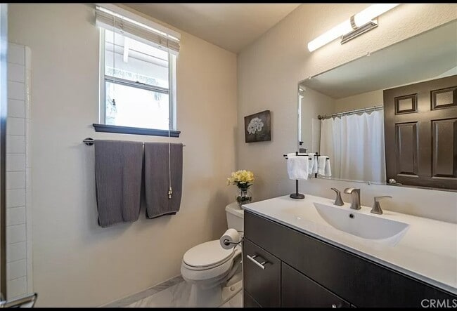 Foto del edificio - 7944 E Deerfield Ln