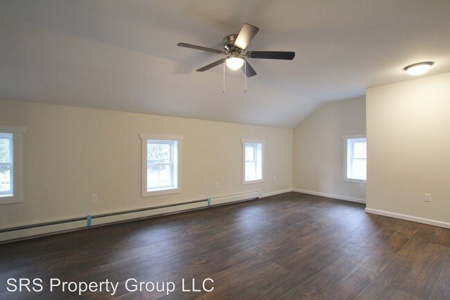 Foto del edificio - 126 Maxwell Ln