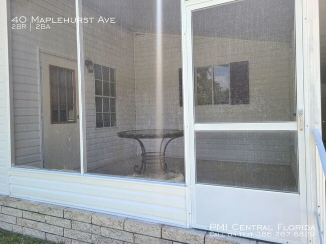 Building Photo - 40 Maplehurst Ave