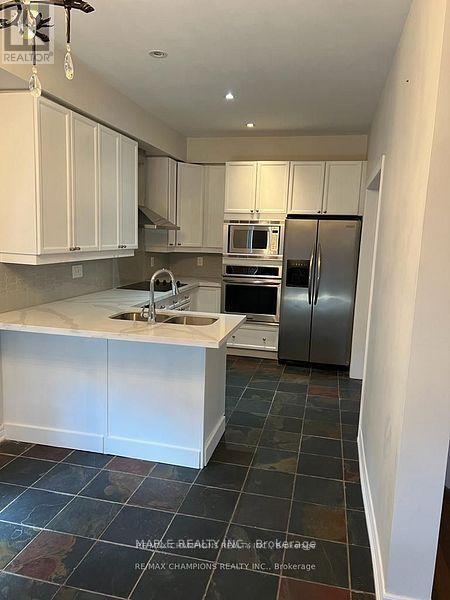 Building Photo - 2383 Hilda Dr