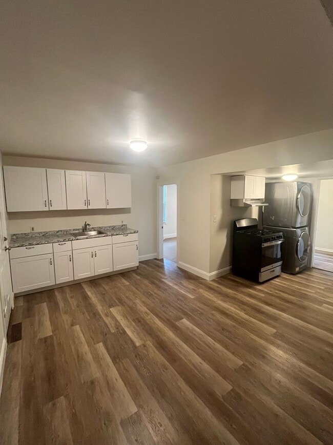 Foto del edificio - 355 Washington St