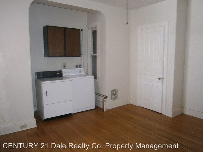 Building Photo - 346 Garfield St