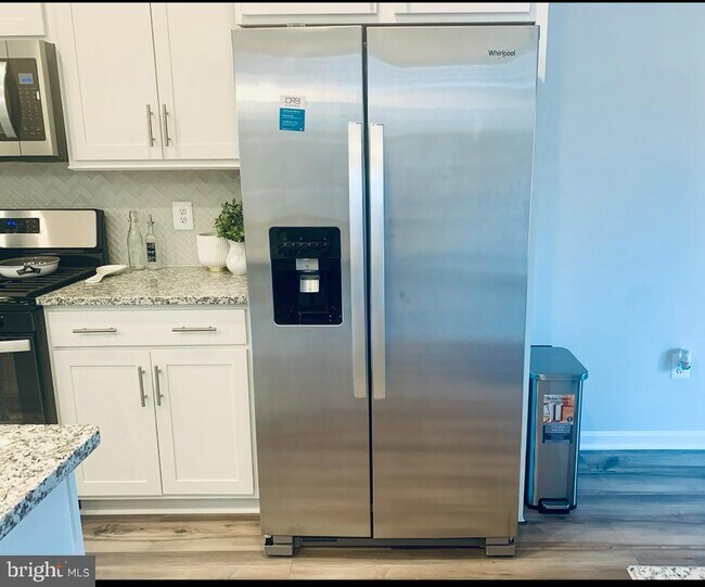 Foto del edificio - 2729 Lanham Hill Cir