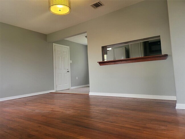 Foto del edificio - 4827 Bethany Ln