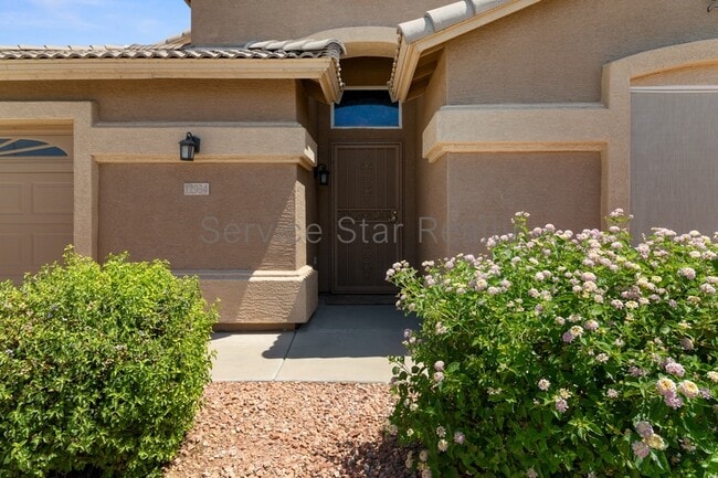 Building Photo - 12934 W Cheery Lynn Rd